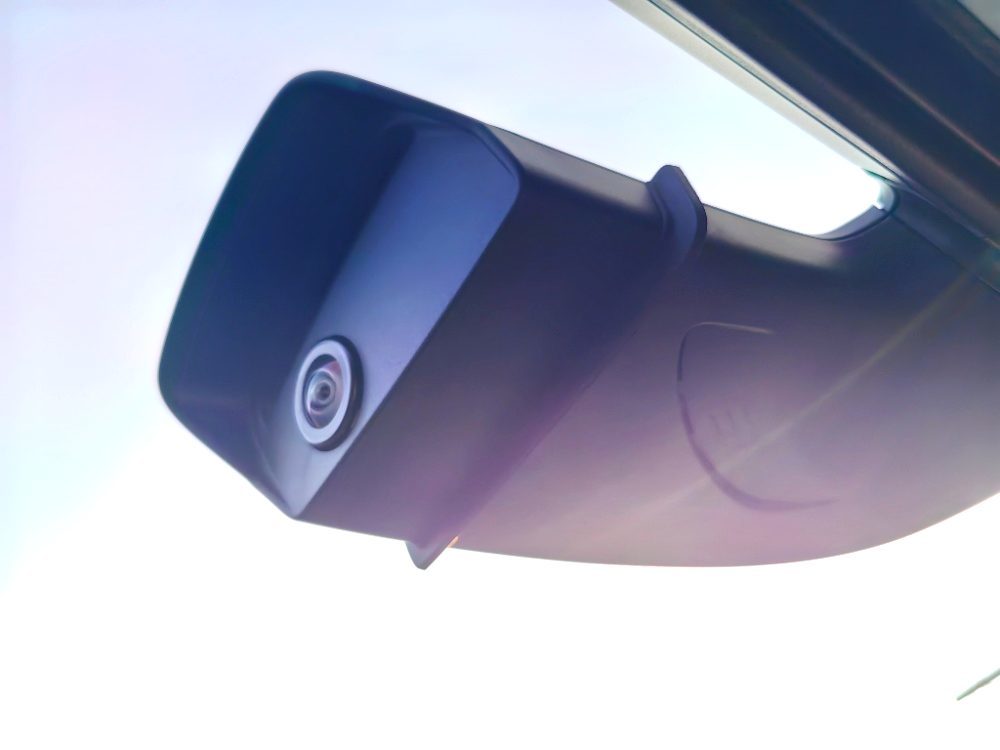 奥迪e-tron但电子后视镜的出现打破了这一常规_易车