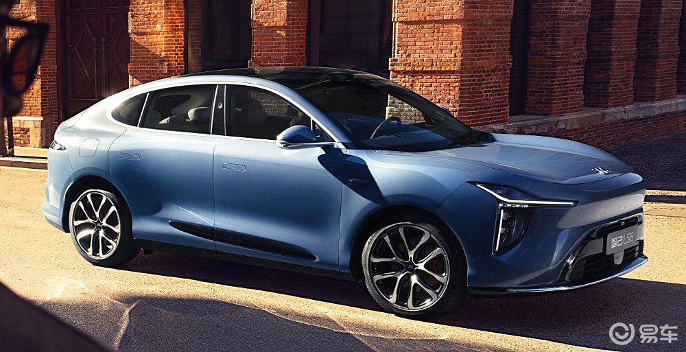 20万级增程SUV对决 阿维塔07与智己LS6谁更强?