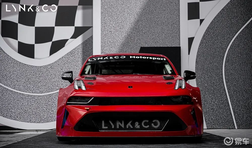 【E汽车】中国首款自研量产TCR赛车,售价140万元