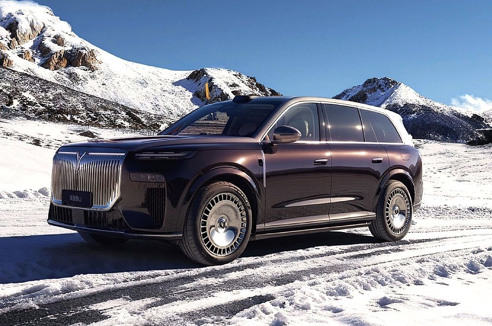 50万级大型SUV二选一 岚图泰山能否挑战问界M9？