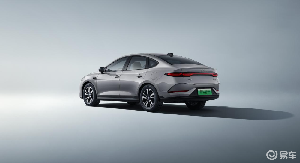 比亚迪秦插混新车型发布,家族再添新成员