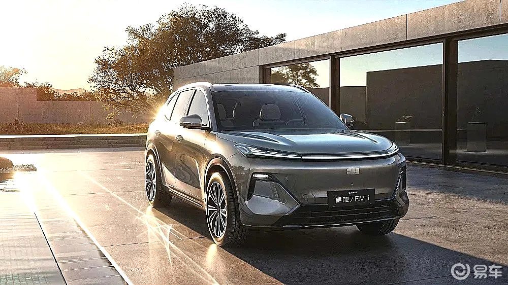 10万出头的预算 长安UNI-Z与星舰7该选谁?