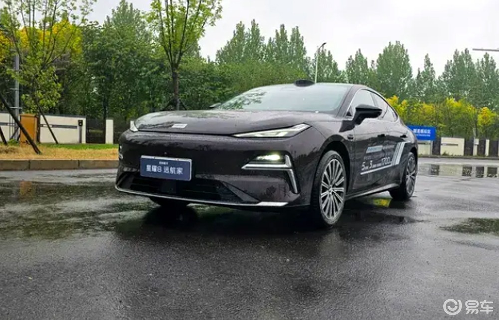 纯电续航升至225公里,星耀8远航家郑州上市