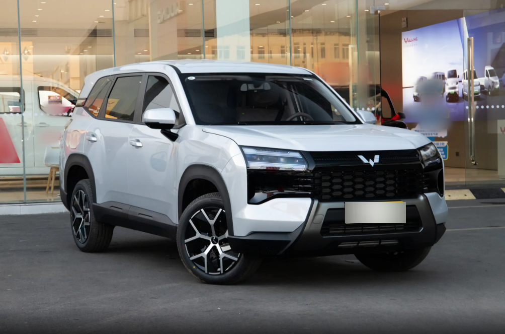 车长4745mm，轴距2810mm，它6.28万起售？