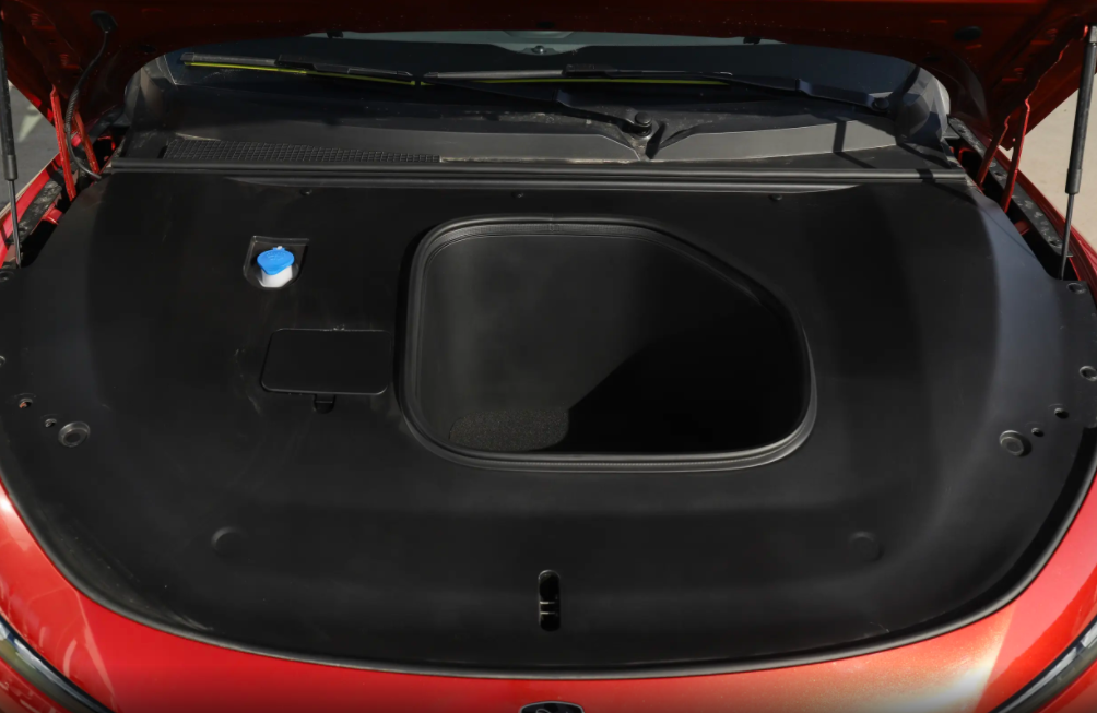 不到12万买纯电中大型车，还是掀背设计，这车值得选择吗？