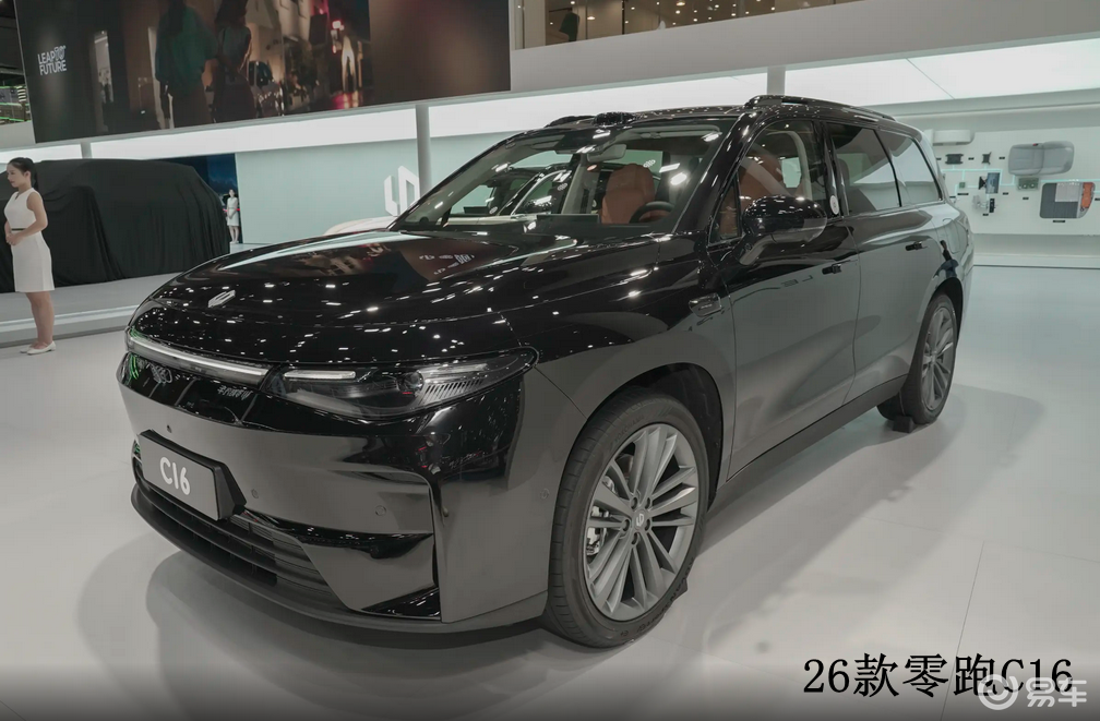 冰箱沙发大屏全配齐！这台六座SUV顶配不到19万