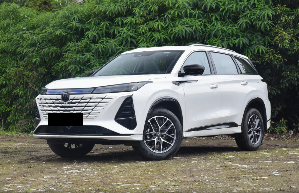 百公里油耗6.96L，配1.5T+8AT动力，体验这车