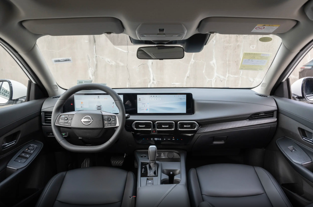 全新日产轩逸上市，限时9.49万起，内外全面升级