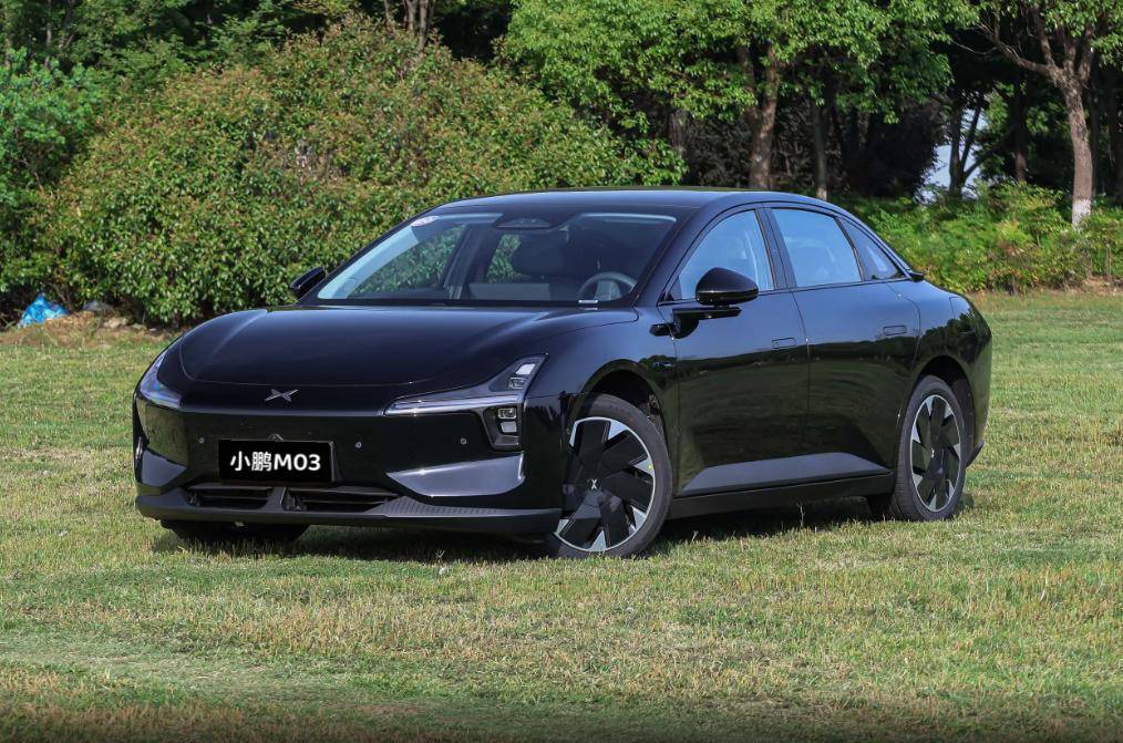 支持6C快充,长安启源A06对比小鹏MONA 03如何?