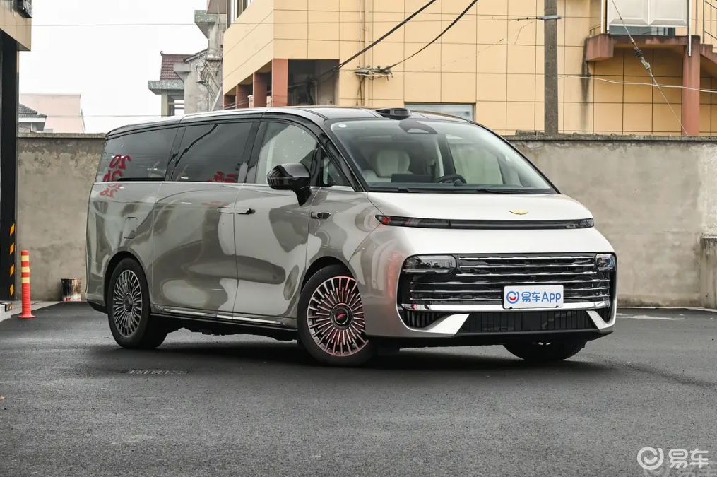 限时价26.98万起,吉利银河V900上市,三款配置可选