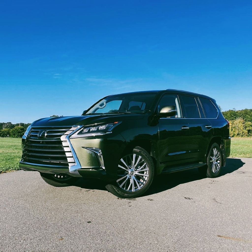 雷克萨斯lx570海外实拍 墨绿配色气场依旧_易车