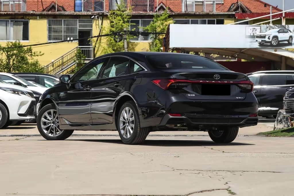 家用商务兼顾?亚洲龙星耀版、雅阁、凯美瑞对比解析,选谁对