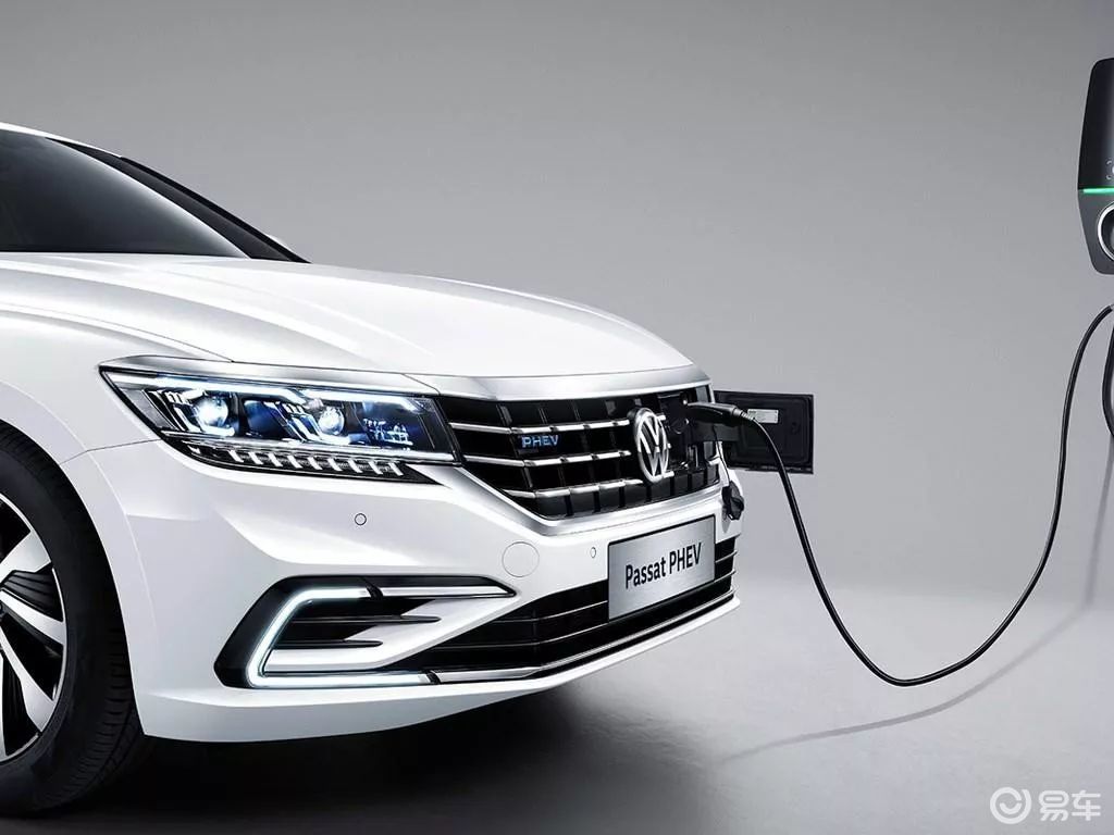 续航超1000km,合资b级标杆帕萨特插电混动版更强势?