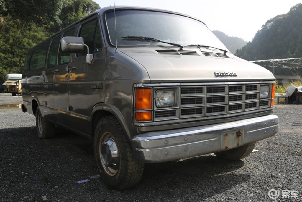 易车 道奇ram后视镜摘要 摘要详情以现在的眼光来看,道奇ram 350厢式