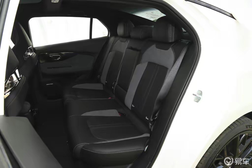 Starting from 138,000, 2.0T+8AT GAC Trumpchi Shadow Leopard R, more fragrant than golf