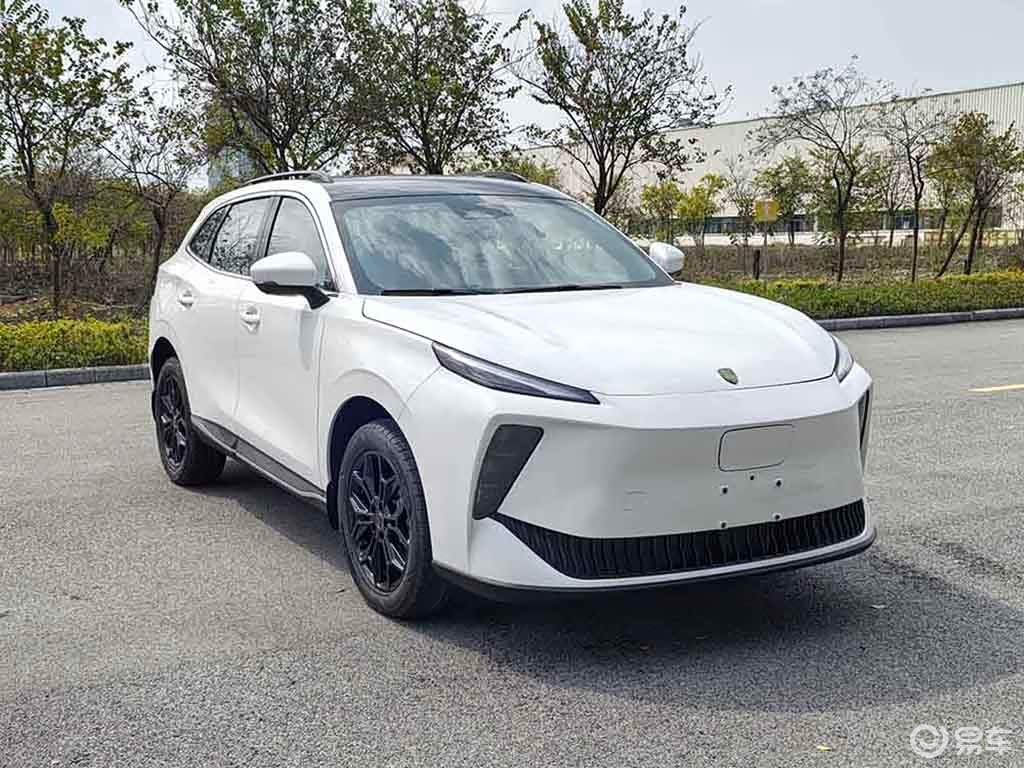 东风风行雷霆增程版上市，纯电续航230km