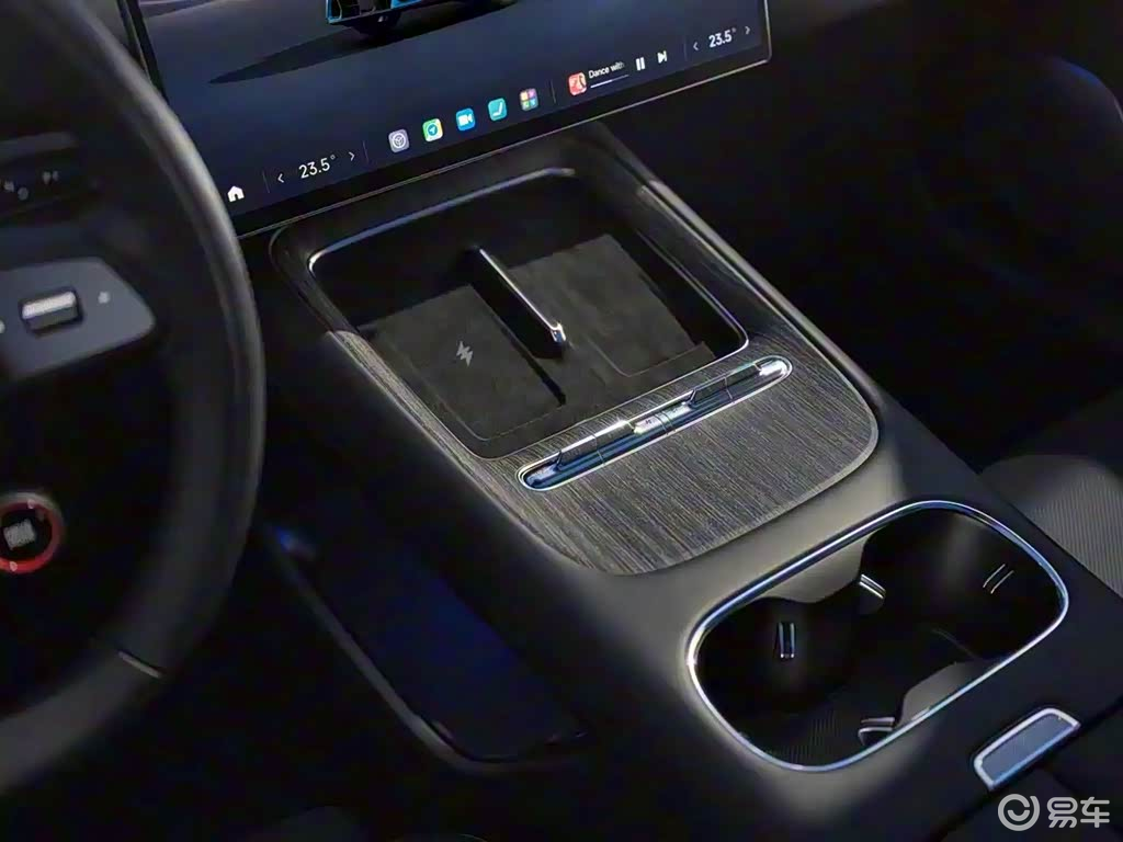 全方位升级，新款小米SU7开启预售，22.99万元起