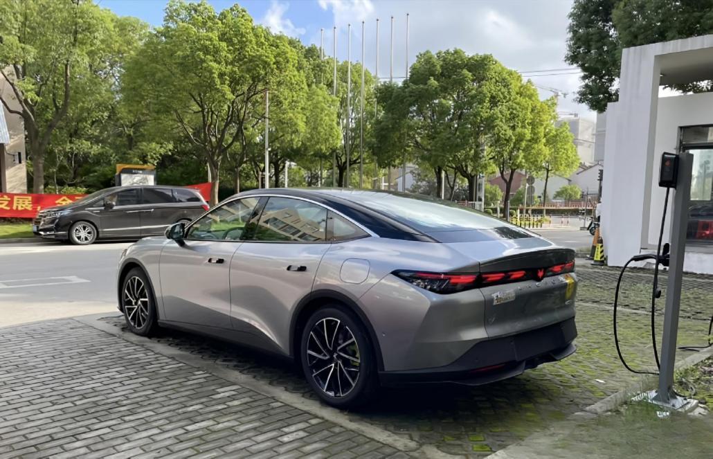 极狐考拉S 10万预算内 性价比高的电动车