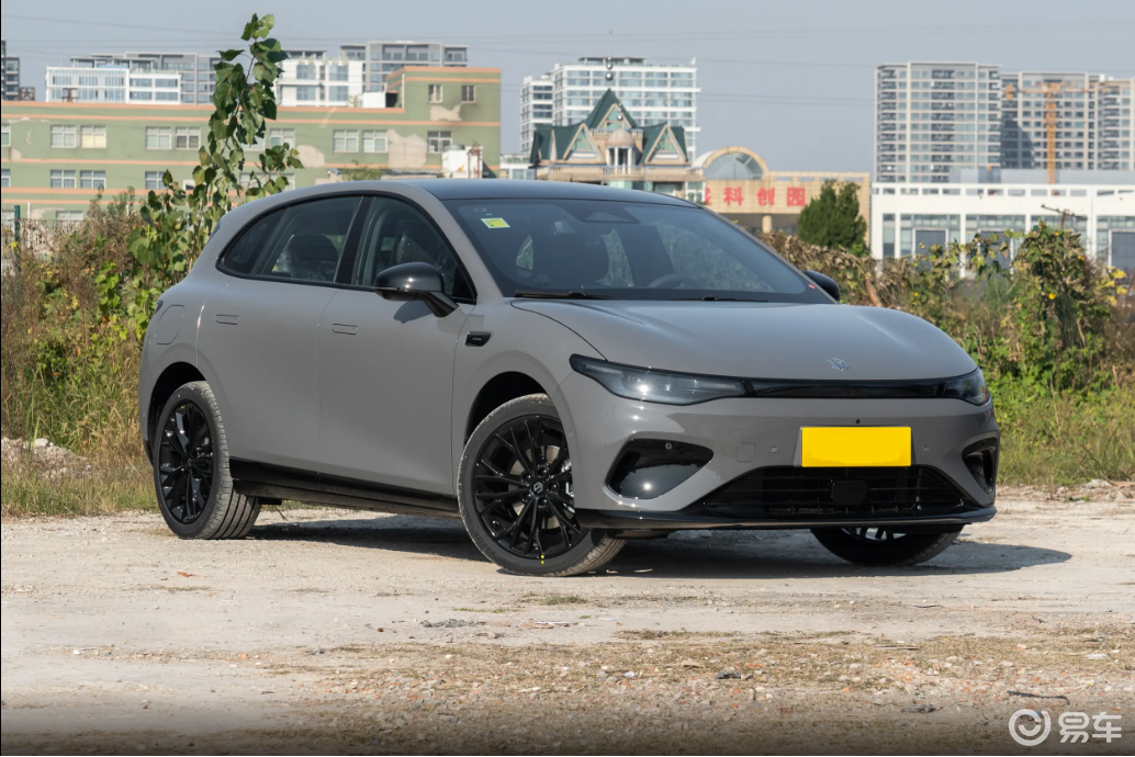 开着有面，操控给力，限时9.28万元起，零跑Lafa5！