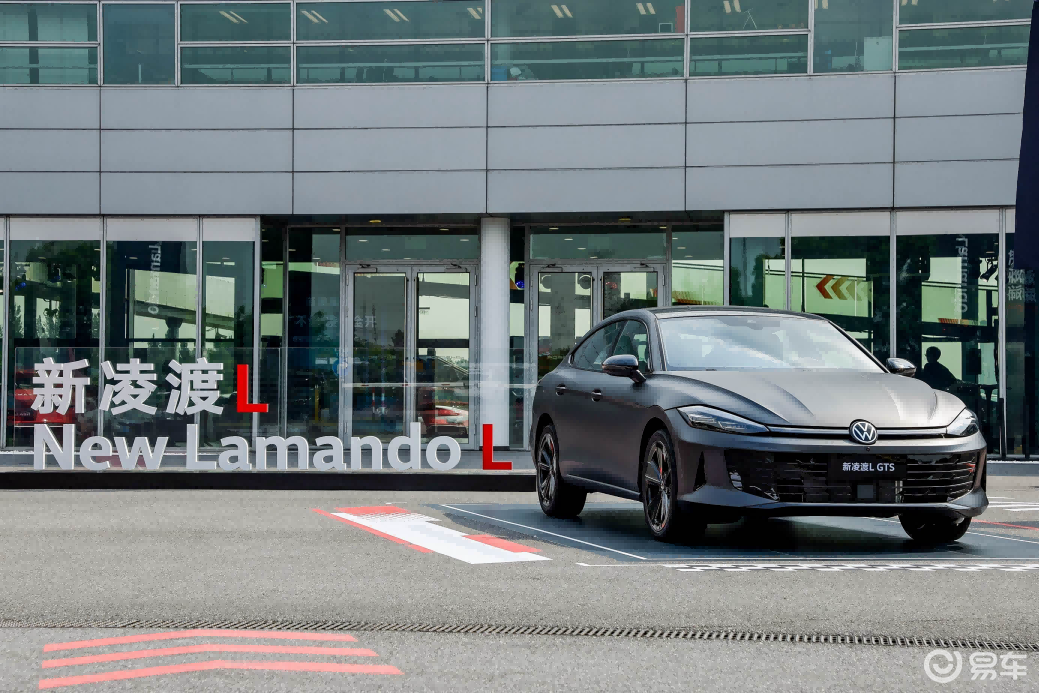 好好看好好学，凌渡L给燃油车上了一堂生存课