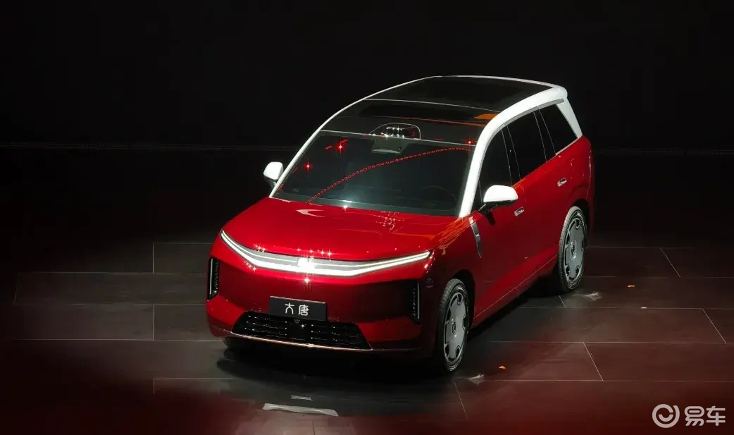 纯电续航950km+闪充 比亚迪大唐全球首发亮相