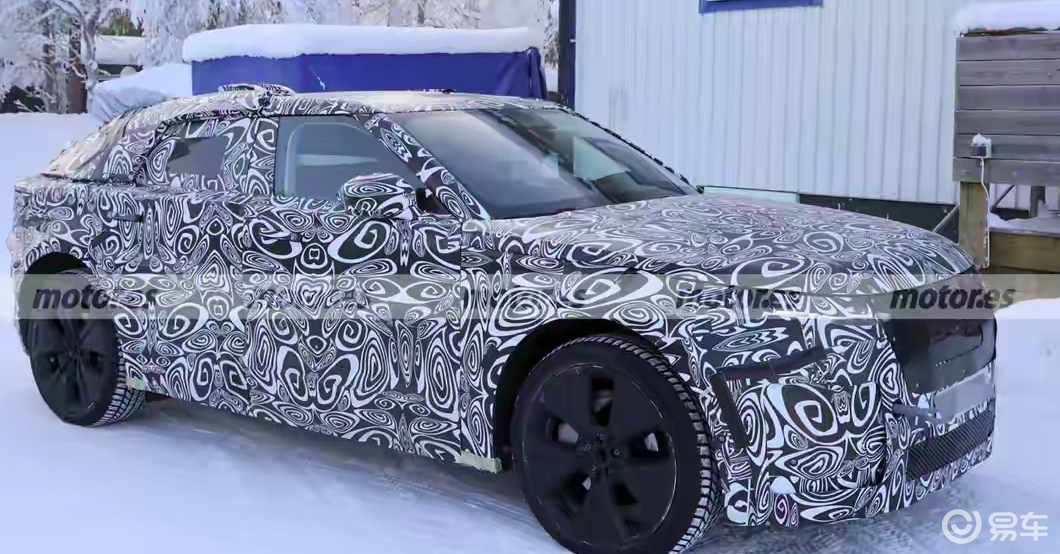 电动来袭!新款揽胜谍照曝光,燃油纯电双线出击