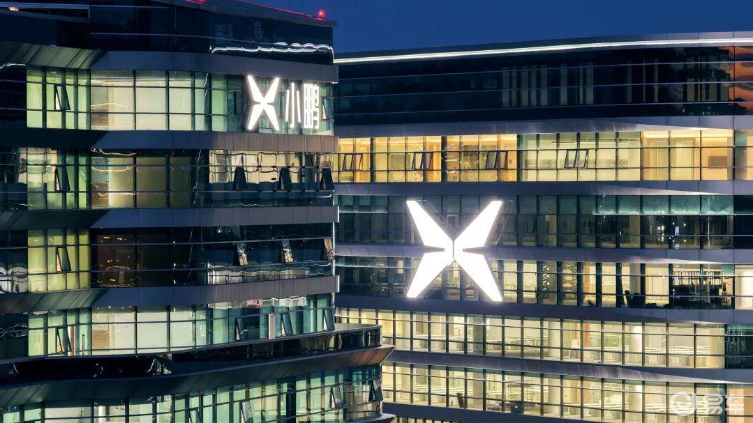 21.98万起!全新小鹏P7暴打同级,订单量直接爆!