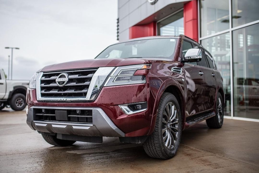 新款日产armada海外实车v8动力加持