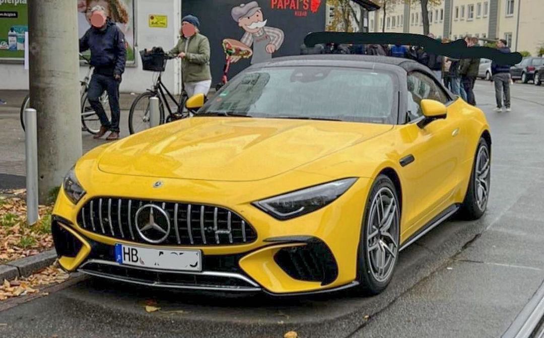 全新梅赛德斯 Amg Sl海外实拍黄色车漆十分惹眼 易车