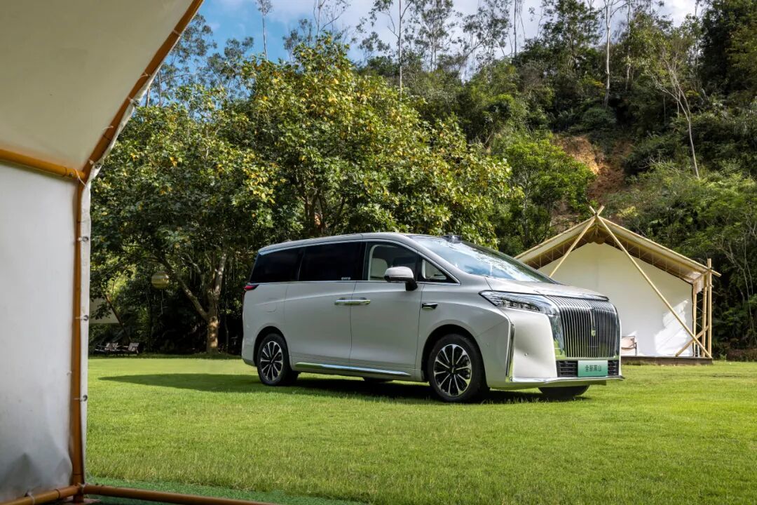 四驱五米大七座,插混/纯电带激光雷达,续航超1600km