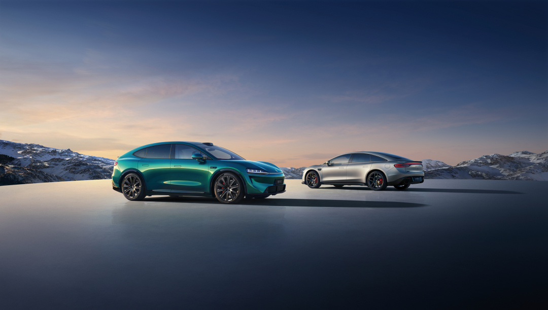 揭秘智界V9超级工厂：如何用AI撑起高端MPV品质基石？