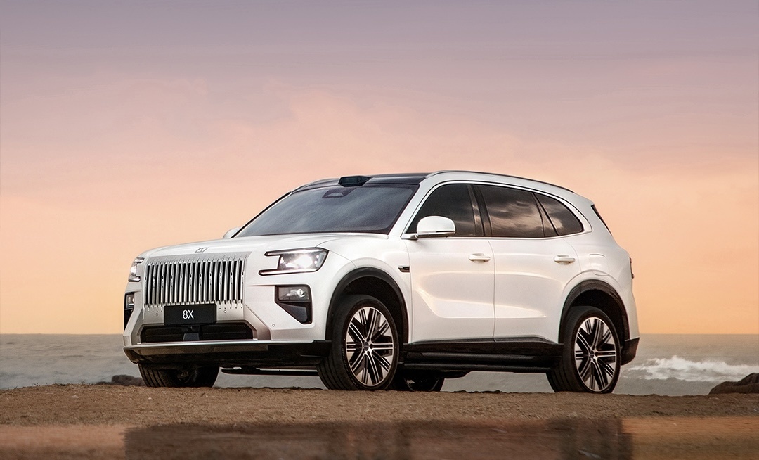 懂用户痛点，极氪8X补齐混动旗舰的实用短板