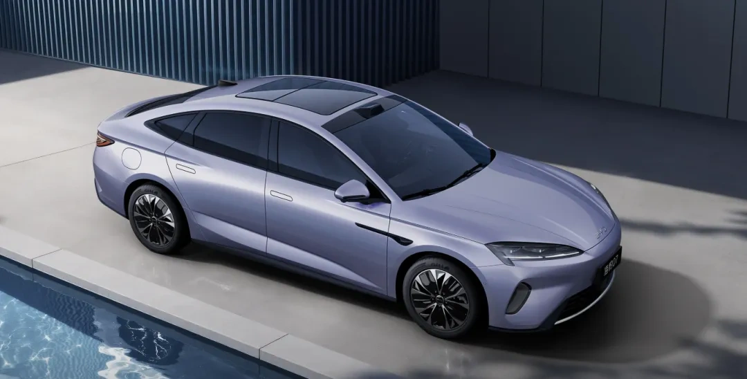 海豹07EV/海狮06EV南京上市,闪充技术下放主流车型