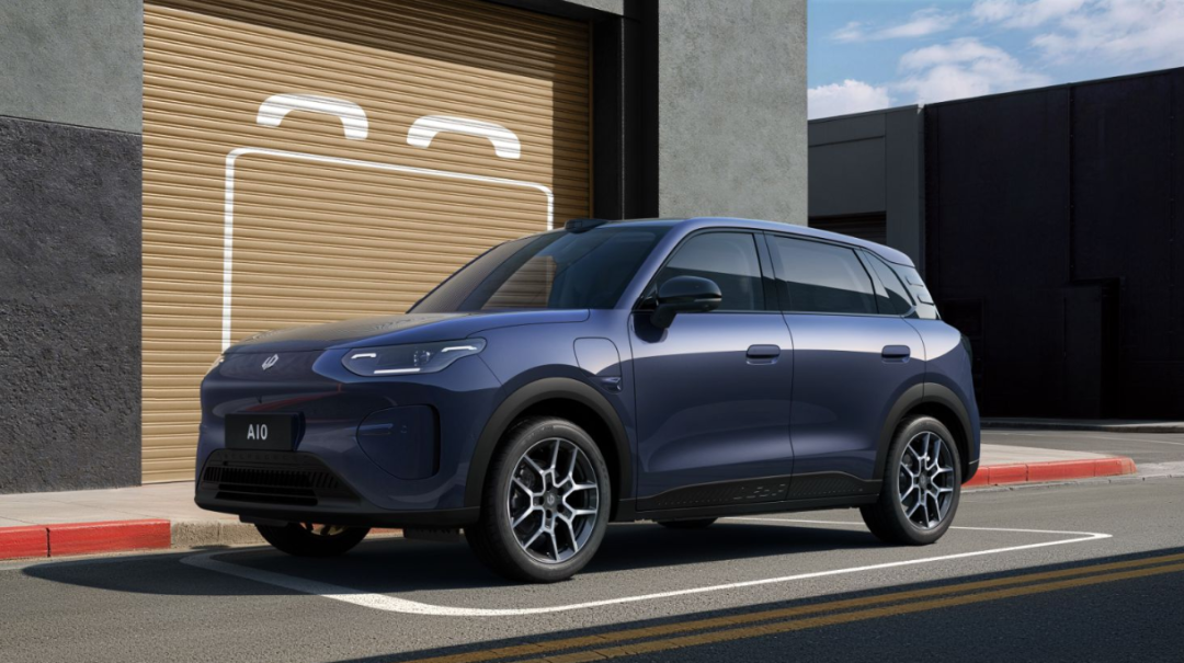 零跑A10上市 6.58 万起 多项配置在十万内同级罕见