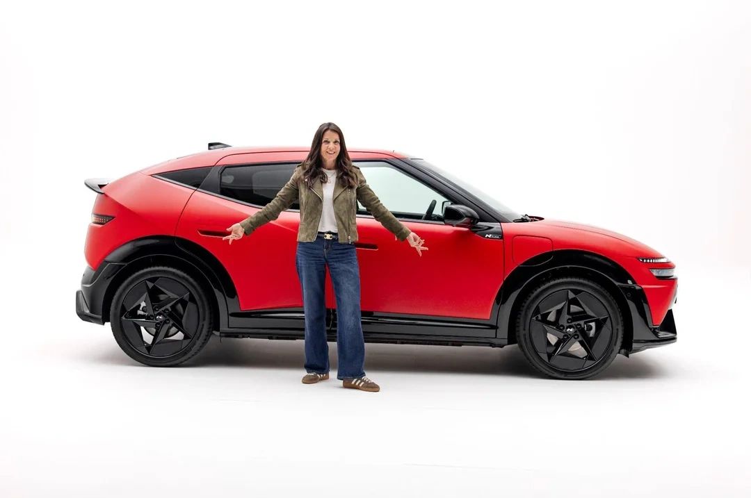 全新现代IONIQ 3要来了，两厢车设计，2.72米轴距