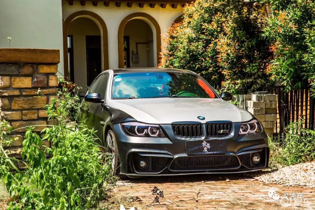 东莞车友宝马e90改装案例双色车身很漂亮