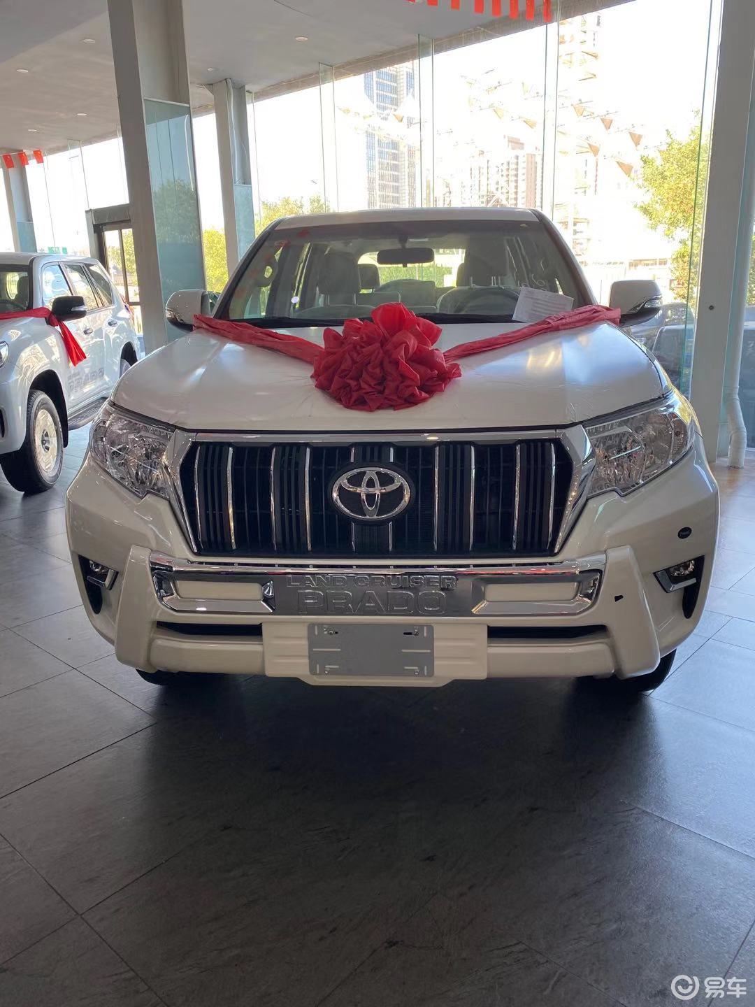 丰田霸道2700l办齐价格普拉多全能派suv称霸业界