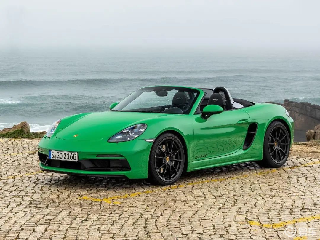 赵丽颖冯绍峰官宣领证,他俩的座驾可以组个价