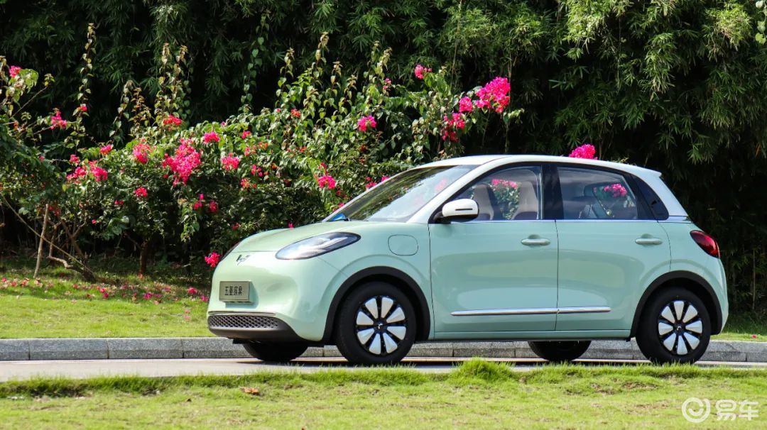 我就已经提前来到了它的"老家"柳州,对这台已经补齐短板的热销电动车