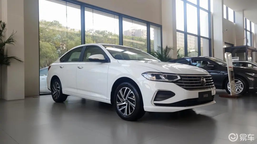 上汽大众2024款朗逸给出了12.09万-15.19万元的官方售_易车