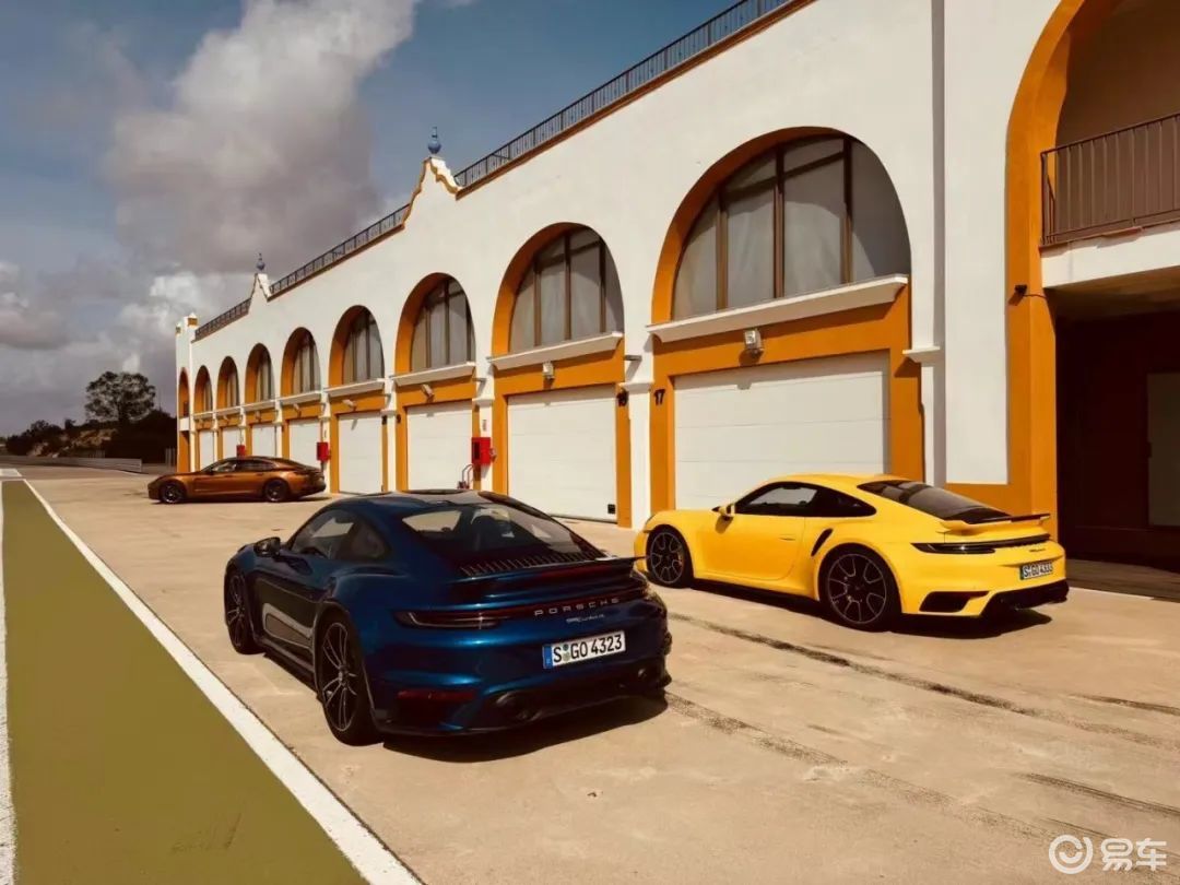 赛道拉爆新Panamera保时捷的全新底盘技术有多颠覆?_易车