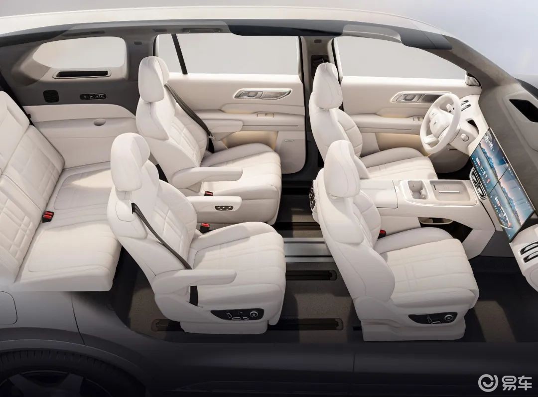 30万内入手家用大六座SUV 深蓝S09和理想L8怎么选