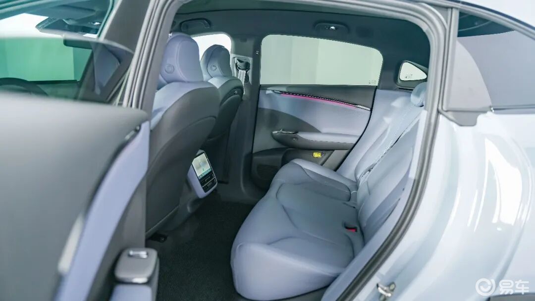 20万级SUV要后排空间大,看这款就够了