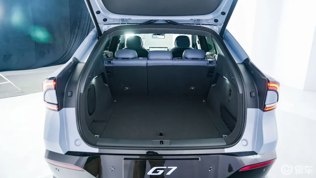 20万级SUV要后排空间大,看这款就够了