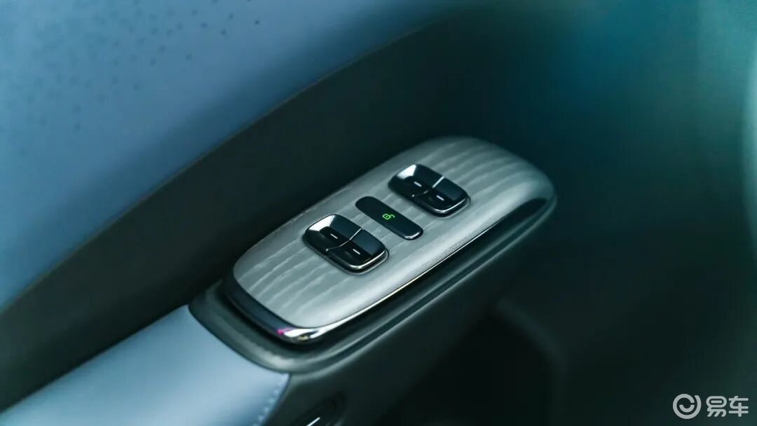 20万级SUV要后排空间大,看这款就够了