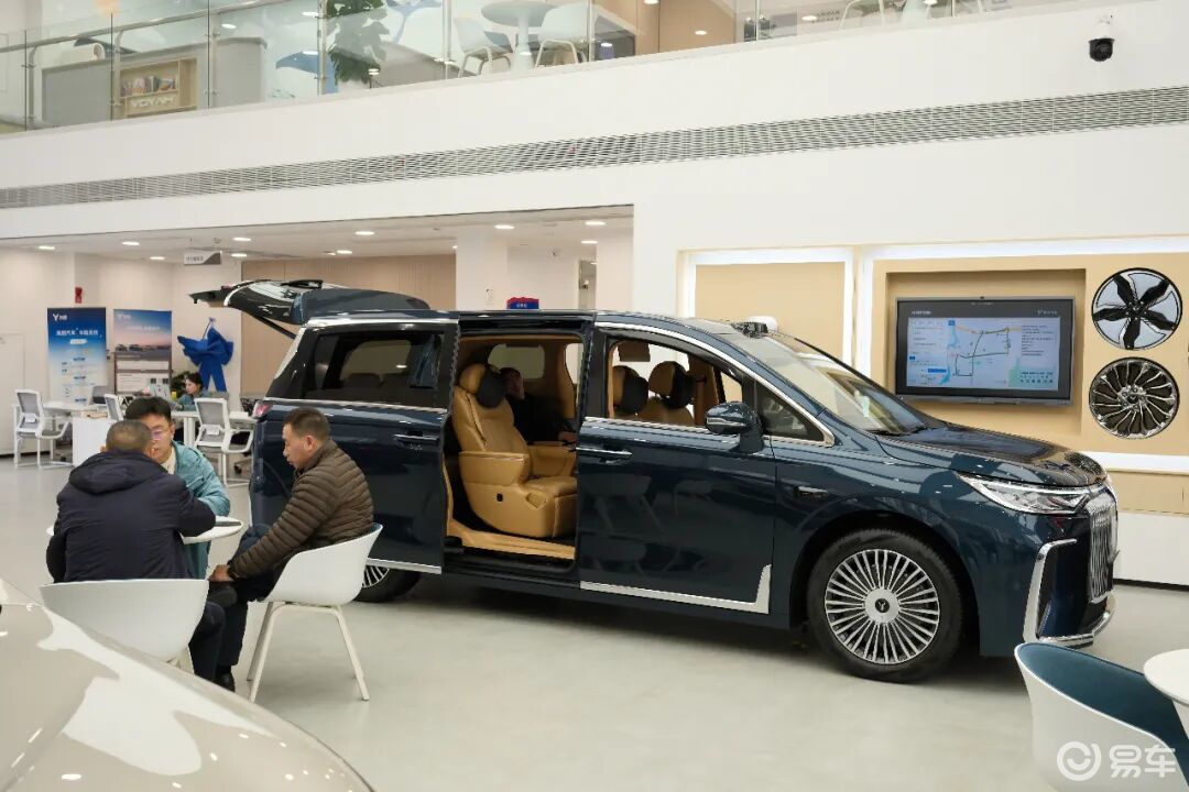 探店梦想家,新款乾崑高价位强势,老款优惠守住30万市场