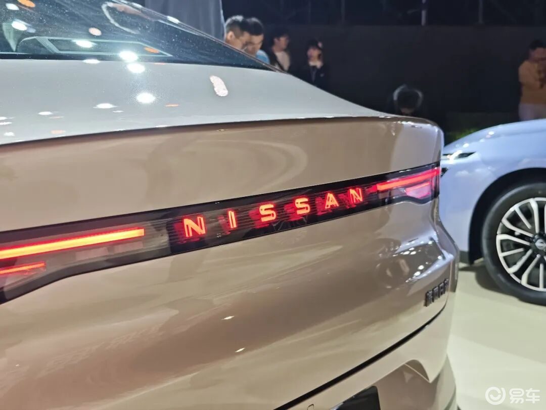 【E汽车】东风日产N6预售10.99万起