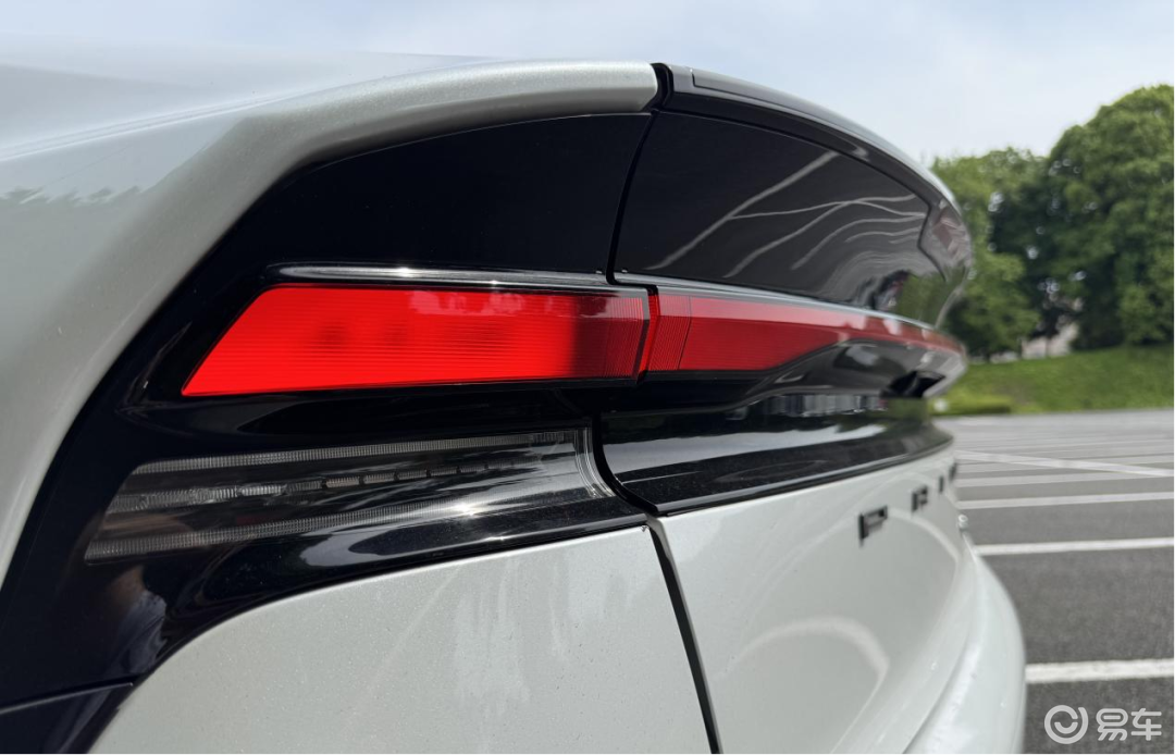 海外试驾第五代丰田普锐斯:假装有乐趣 | 驾仕阅读