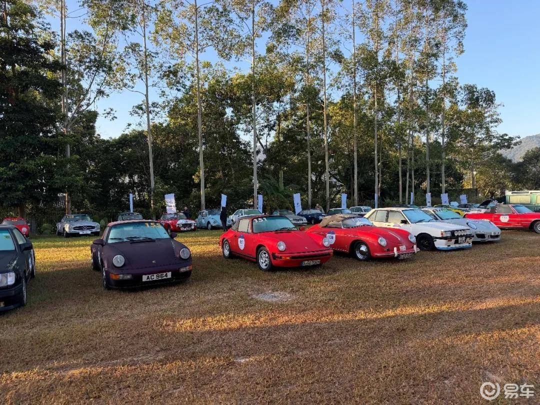 广州街头,惊现“移动的汽车博物馆”