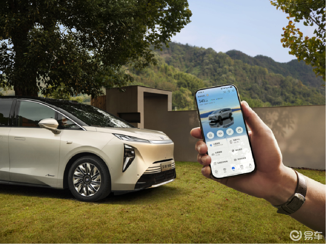 插混四驱+预瞄式魔毯底盘,打造新能源MPV的“陆地湾流”